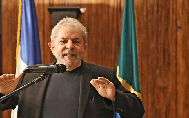 Ex-presidente Luiz InÃ¡cio Lula da Silva foi nomeado como ministro da Casa Civil nesta quarta