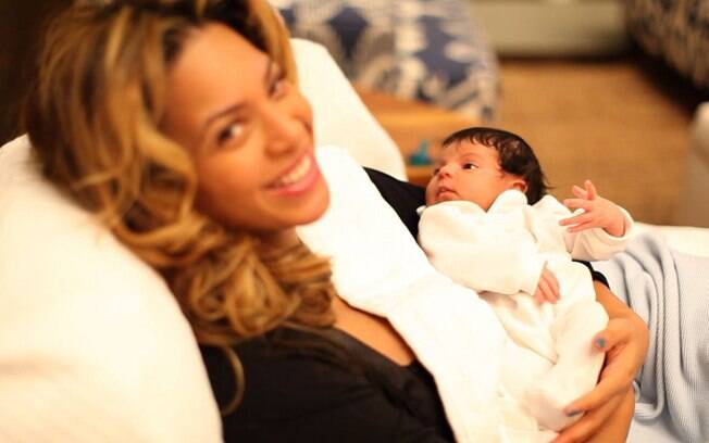 Beyoncé e Jay-Z são pais de Blue Ivy