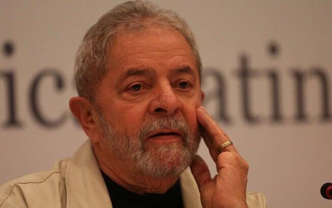 O ex-presidente Lula durante o seminário Bolívia Dez Anos - Transformações Políticas, Éticas e Sociais
