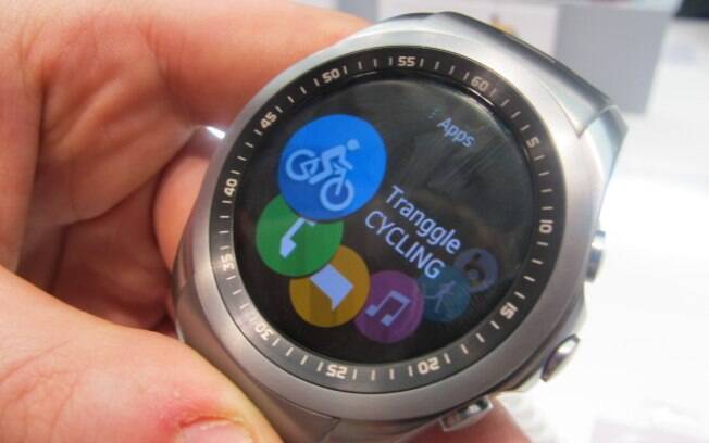 LG Watch Urbane tem uma versão 4G com sistema próprio da sul-coreana. Foto: Emily Canto Nunes/iG