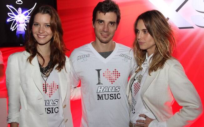 Nathalia Dill com os colegas Lívia de Bueno e Luca Bianchi
