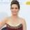 Maquiagem bem aplicada pode valorizar o decote, disfarçando manchas e estrias. Tina Fey também optou pelo colo à mostra no Emmy. Foto: Getty Images