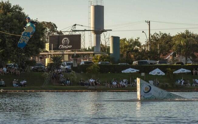 O Naga Cable Park, em Jaguariuna, recebe neste sábado (11), a 1ª etapa do Campeonato Brasileiro de Wake Park O Naga Cable Park, em Jaguariuna, recebe neste sábado (11), a 1ª etapa do Campeonato Brasileiro de Wake Park