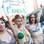 No Brasil, o movimento ainda engatinha e a principal representante é Sara Winter (f) que promete ataques no país ainda esse ano. Foto: Divulgação / Femen