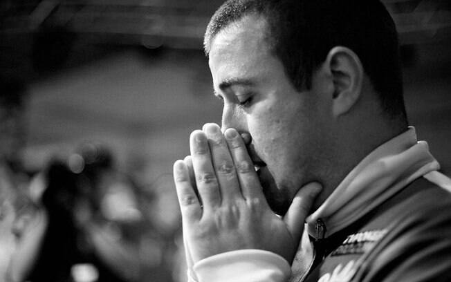 Momentos de tensão antes do bracelete de ouro em 2011, o mais importante da carreira de Akkari