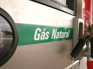 GNV tem menor custo por quilômetro rodado em São Paulo. Apenas R$ 0,15, ou seja, para rodar 100 kms, gasta-se apenas R$ 15, ante R$ 29 com etanol e R$ 32 com gasolina