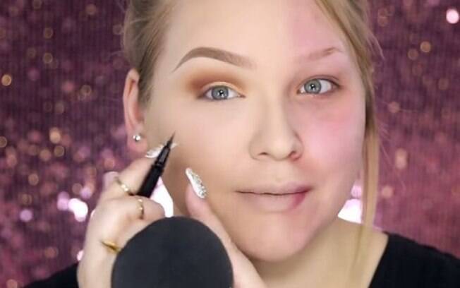 Nikkie mostrou em vídeo o poder de transformação da maquiagem. Foto: Reprodução