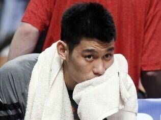 Jeremy Lin sofre grave lesão e deve ficar fora da temporada da NBA - Gazeta  Esportiva