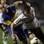 Castán protege a bola contra Santiago Silva, ex-Corinthians. Foto: AP