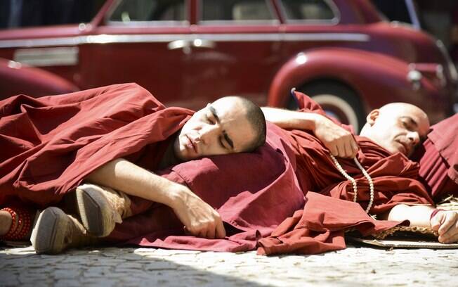 Caio Blat sobre seu personagem, o monge Sonan: 'É uma responsabilidade legal carregar o tema do budismo'