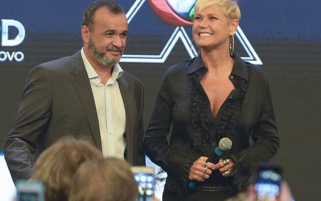 Xuxa assina contrato com a Record. Foto: Francisco Cepeda/AgNews