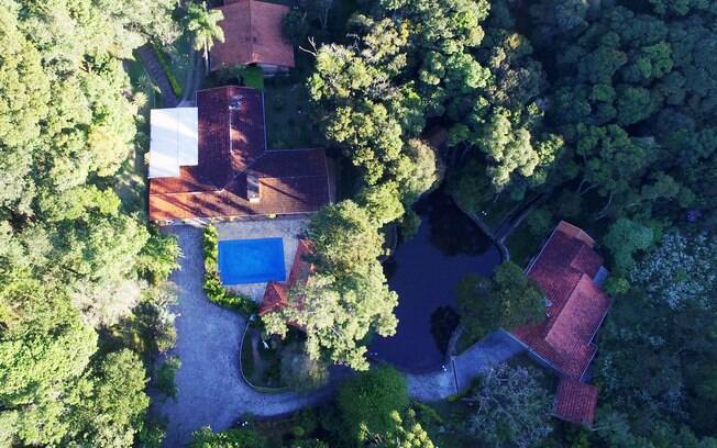 Empreiteiras teriam bancado compra de móveis para tríplex no Guarujá e sítio em Atibaia (foto)