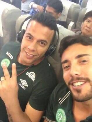 Danilo e Alan Ruschel momentos antes do acidente. Danilo morreu