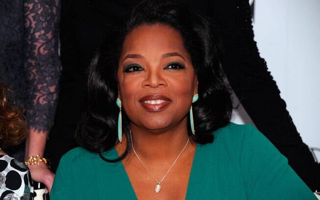 Oprah Whinfrey: em 1986, a apresentadora afirmou ao vivo em seu programa ter sofrido abuso sexual na infância
