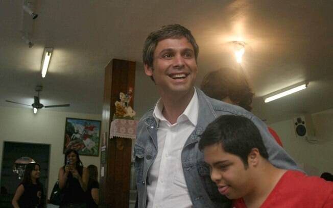 Lindberg Farias, senador pelo PT do RJ, é suspeito de ter pedido dinheiro a Paulo Roberto Costa. Foto: Futura Press