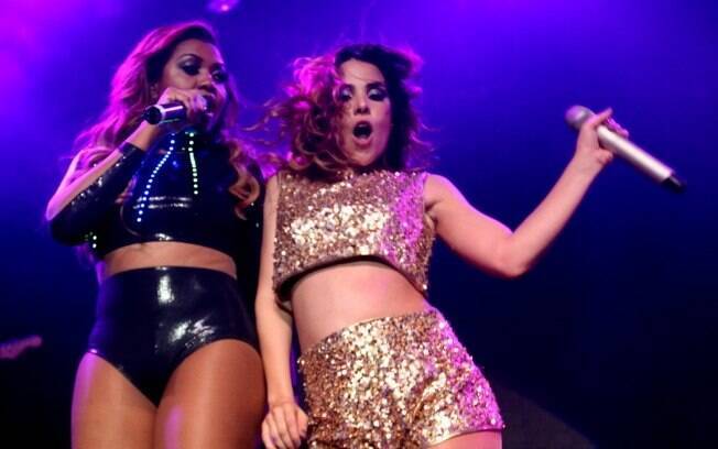 Wanessa e Gaby Amarantos: barriga de fora em show