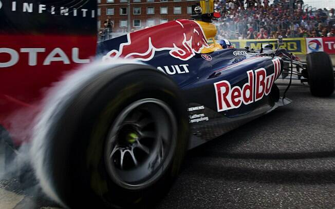 Programa de desenvolvimento de pilotos da Red Bull vai trabalhar com Jann Mardenborough