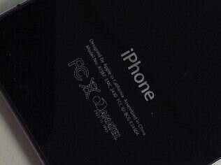 Selo da Anatel no iPhone 4S: aparelhos homologados devem ganhar com bloqueio dos piratas