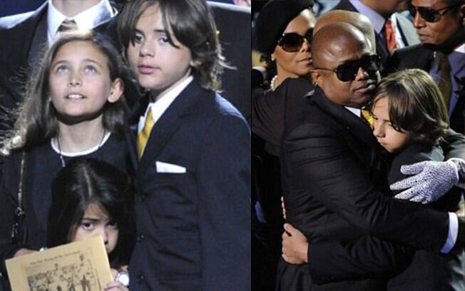Em 2009 os filhos de Michael Jackson dão o último adeus ao pai em uma cerimônia pública no ginásio Staples Center, em Los Angeles