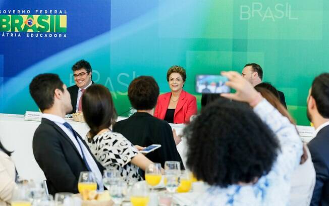 Dilma durante café da manhã com jornalistas-setoristas do Palácio do Planalto