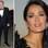 Salma Hayek prestigiou a festa da Gucci no Festival com um look da marca. O decote generoso é para poucas!. Foto: Getty Images