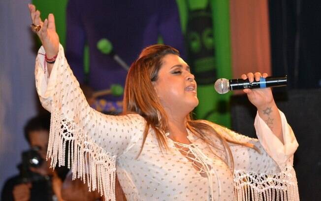Preta Gil é uma das atrações dos bailes de carnaval do Monte Líbano