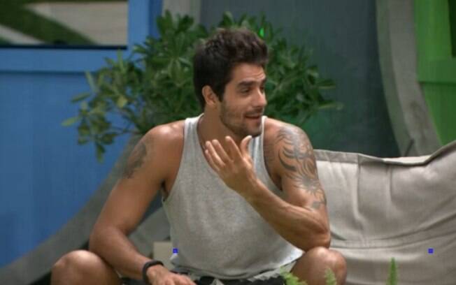 Diego critica Clara e Vanessa