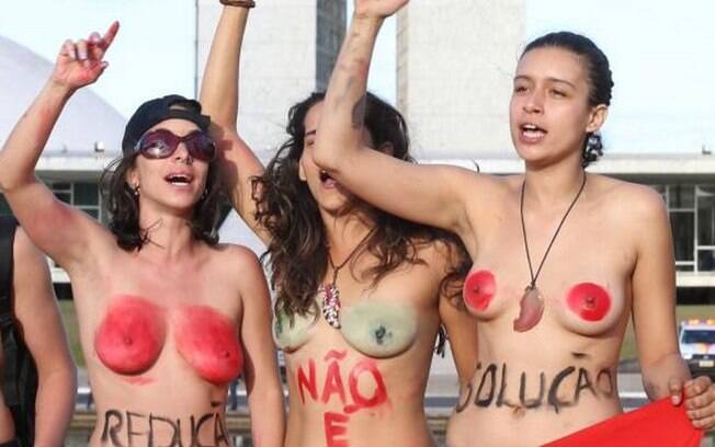 Grupos contra a da PEC da redução da maioridade penal fazem protesto em frente ao Congresso Nacional. Foto: Lula Marques/Agência PT