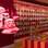 Além da bancada central de 14 metros, Brunete usou mais de 120 pratos do designer Oswald Greghi para decorar o ambiente. Foto: Divulgação