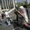Manifestantes em confronto com a polícia perto da Praça Syntagma, em Atenas. Foto: Getty Images