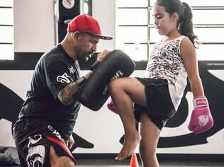Sarah era a única menina da sua turma quando começou a praticar MMA