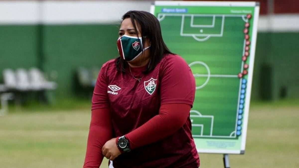 Corinthians Anuncia Ex Treinadora Do Fluminense Para Comandar O Sub 20