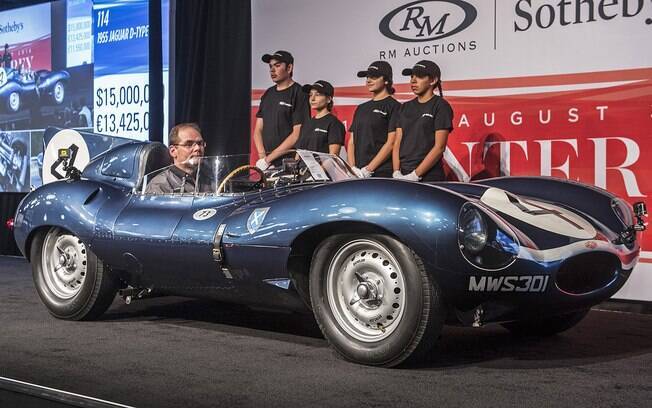 Jaguar D-Type no leilão RM Auctions atinge o maior valor já pago por um carro inglês em toda a história