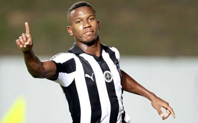 Revelado pelo Botafogo, Ribamar marcou na vitória sobre o Fluminense