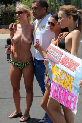 Musas do Naked News agora promoveram uma 