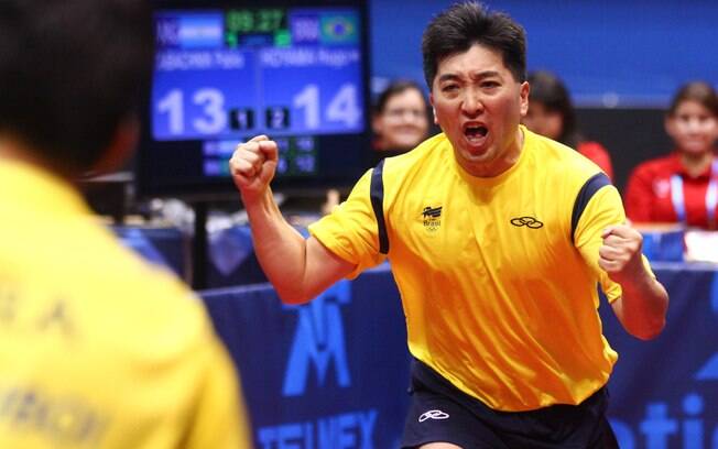 Hugo Hoyama comemora sua décima medalha de ouro em Jogos Pan-Americanos