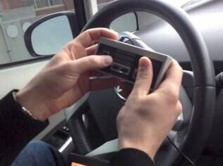 Os pesquisadores conseguiram ligar, parar, e conduzir um carro usando um controle de Nintendo