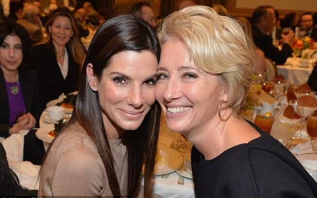 Sandra Bullock e Emma Thompson na entrega do prêmio AFI em Beverly Hills dia 10 de janeiro