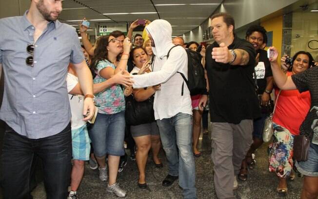 Ricky Martin desembarca no Brasil para gravar o videoclipe da Copa 