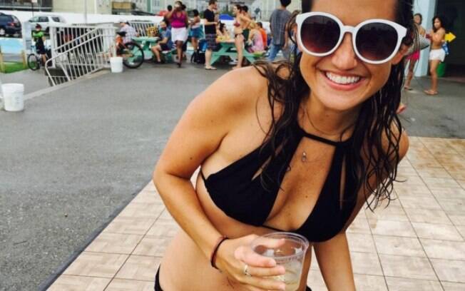 Devido a preocupação excessiva com o corpo, Lindsey praticava corrida três vezes por dia Devido a preocupação excessiva com o corpo, Lindsey praticava corrida três vezes por dia