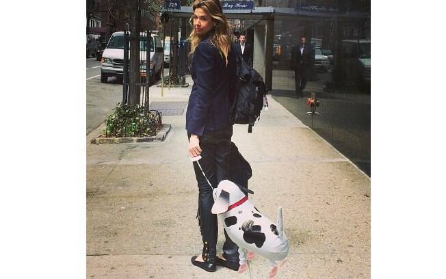 Luciana Gimenez em Nova York: 'meu cachorro'