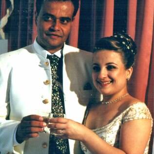 Soraya e o marido no dia do casamento: choro da avó