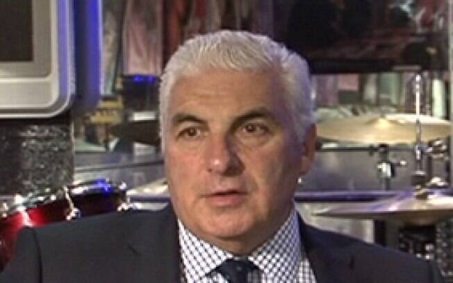 Mitch Winehouse em entrevista ao