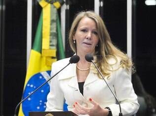 Vanessa: Congresso 'possivelmente' derrubaria eventual veto de Dilma à extinção do fator