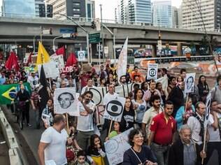 Manifestação em São Paulo reuniu dezenas de pessoas