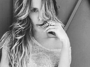 Carol Marra é modelo profissional