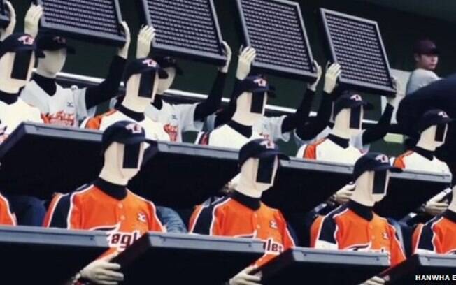 Hanwha Eagles tem platéia robótica