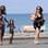 Claudia Abreu vai à praia no Rio com três filhos. Foto: AgNews