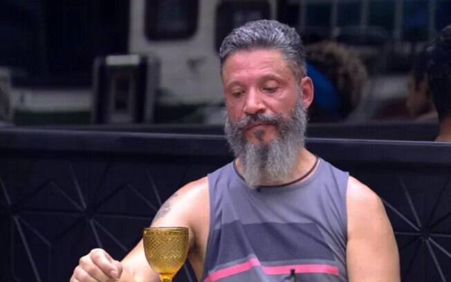 Mãe de Laércio sai em defesa do filho:
