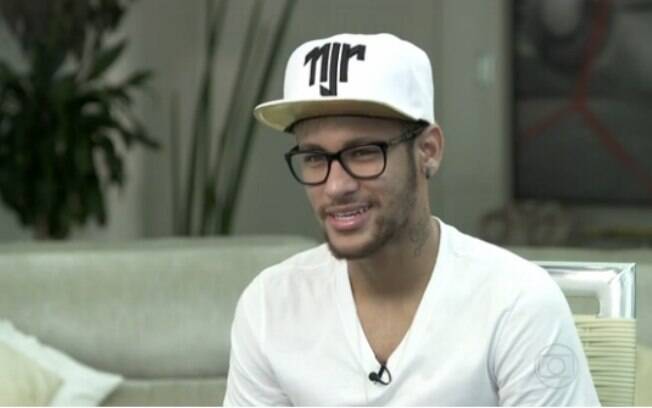 Neymar concedeu uma entrevista exclusiva ao 'Fantástico' desse domingo (20)